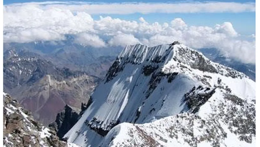 Puncak Jaya (Carstensz Pyramid), Papua