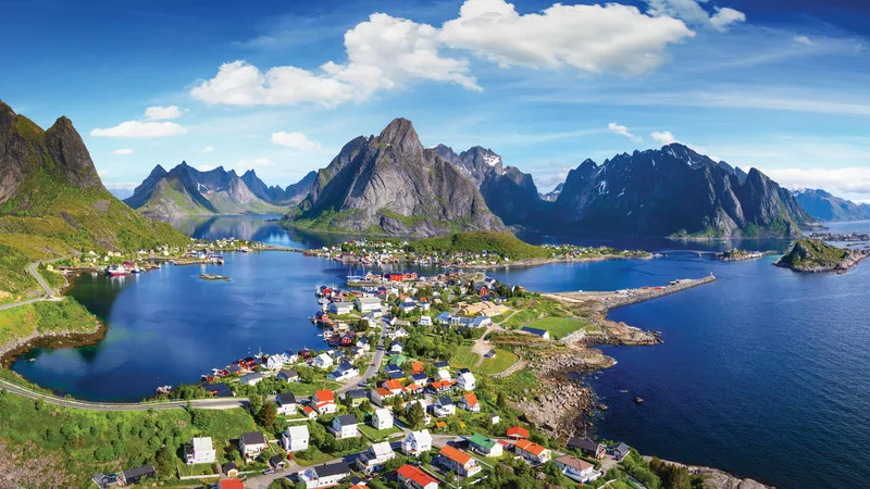 Lofoten, Norwegia: Surga Fotografi dan Alam Liar